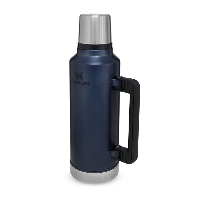 Stanley New Classic Vaccum Bottle 2QT/1.9Ltr in Nightfall-4